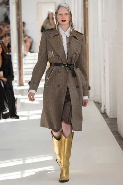 Look 1